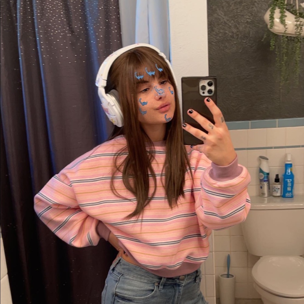 Pink stripped sweatshirt